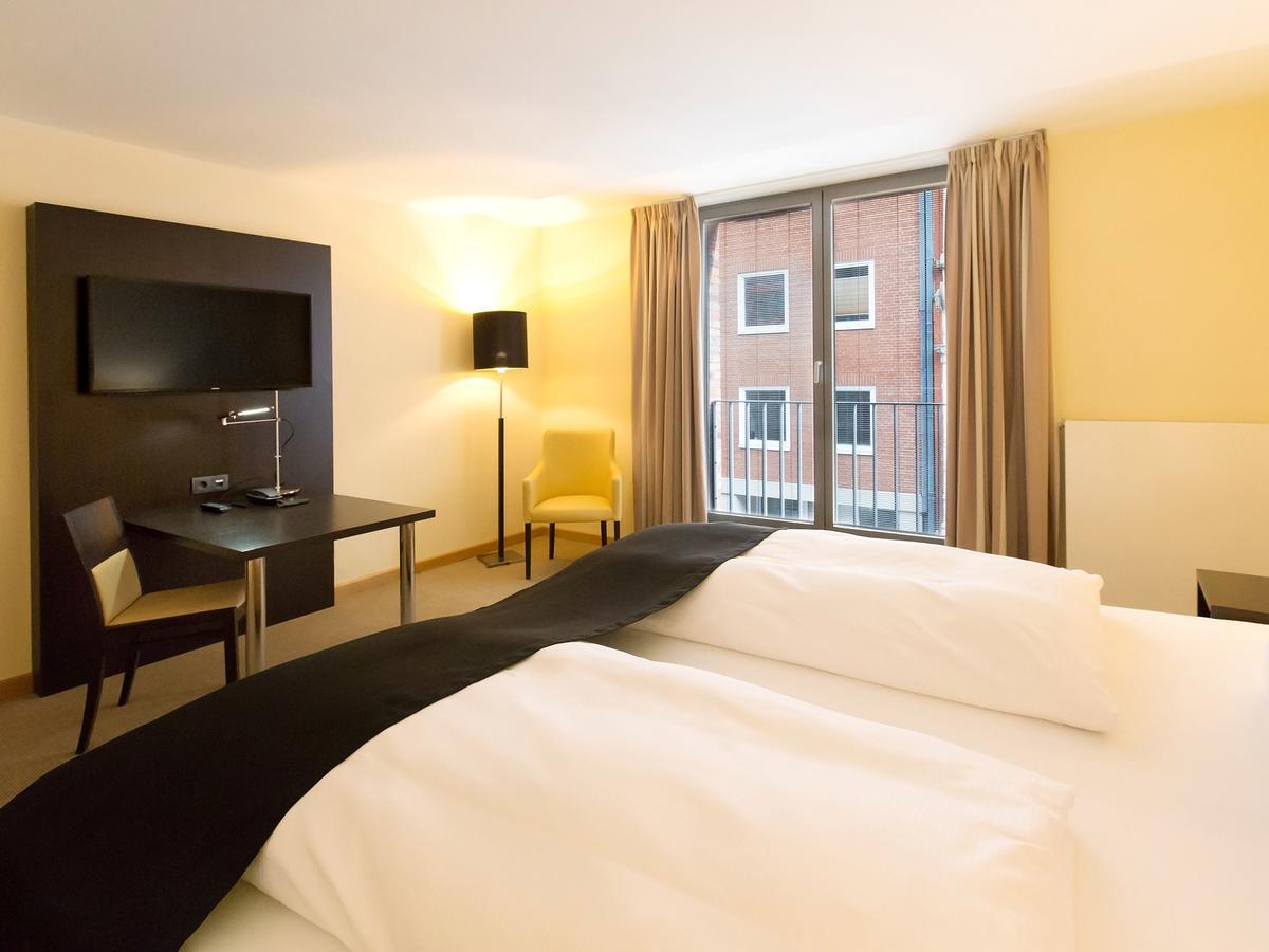 Dormero Hotel Altes Kaufhaus Lueneburg ภายนอก รูปภาพ