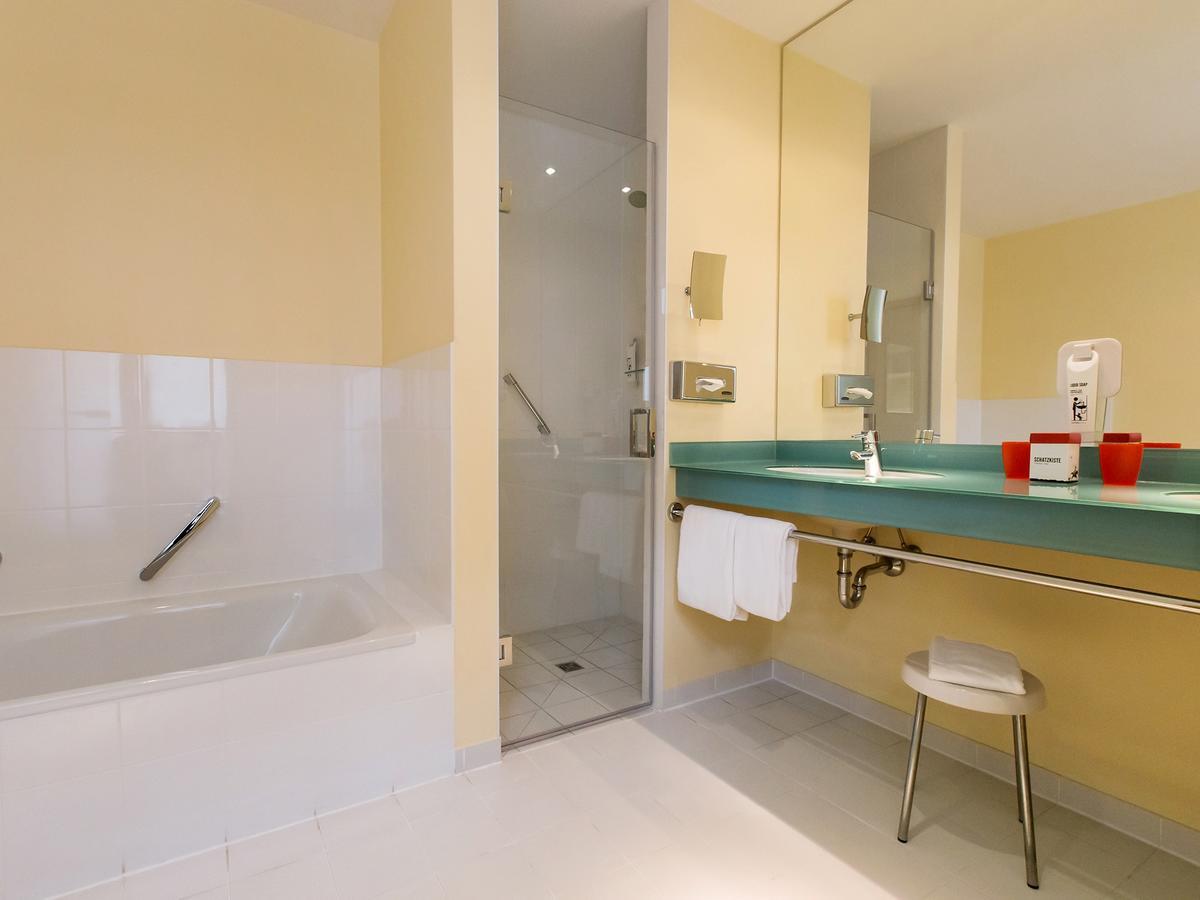 Dormero Hotel Altes Kaufhaus Lueneburg ภายนอก รูปภาพ